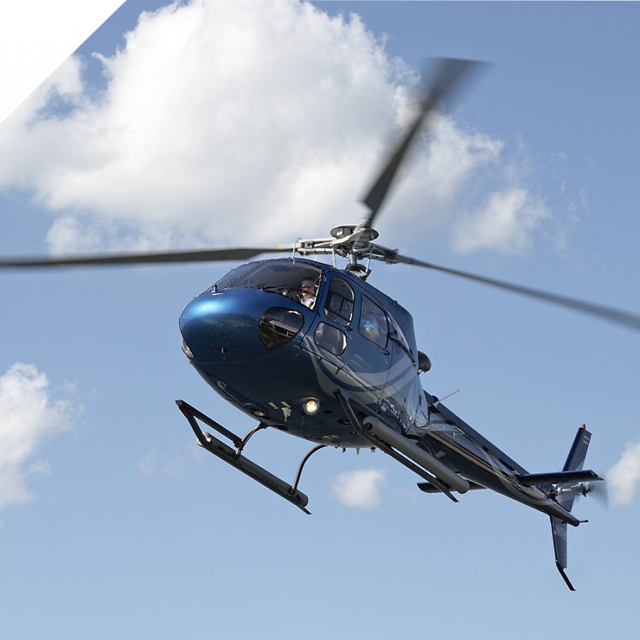Helicopter under maintenance with Tracing Flight